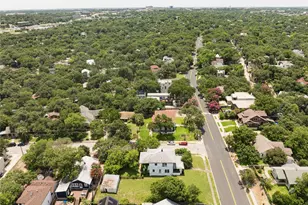 1109 Travis Heights Blvd, Austin, TX 78704 - Photo 5