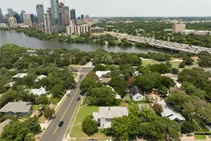 1109 Travis Heights Blvd, Austin, TX 78704 - Photo 3