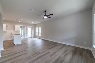 639 Magnolia Ln, Cottonwood Shores, TX 78657 - Photo 3