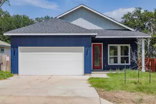 639 Magnolia Ln, Cottonwood Shores, TX 78657 - Photo 1