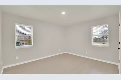 131 Meadow Valley Loop, Jarrell, TX 76537 - Photo 23