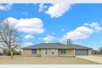 131 Meadow Valley Loop, Jarrell, TX 76537 - Photo 5