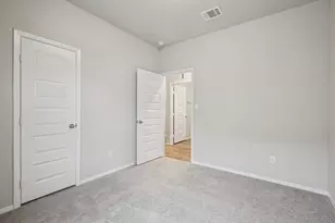 104 Summer Dr, Elgin, TX 78621 - Photo 29