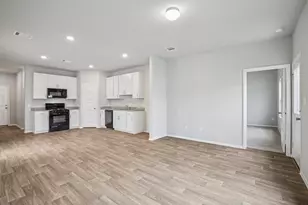 104 Summer Dr, Elgin, TX 78621 - Photo 11