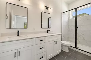 1811 Webberville Rd, Austin, TX 78721 - Photo 9