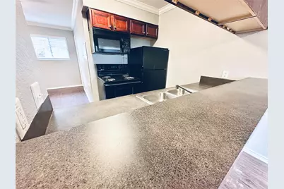 805 S Center Street #108, Austin, TX 78704 - Photo 5