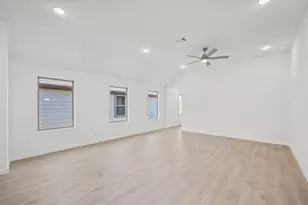 256 Bendecido Loop, Elgin, TX 78621 - Photo 13