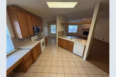 2100 Mir Woods Drive, Leander, TX 78641 - Photo 5