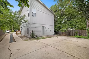 6404 Porter St, Austin, TX 78741 - Photo 19