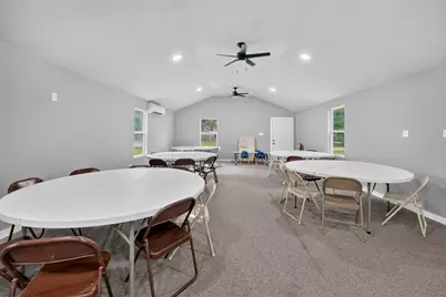 407 Wilkes Street, Smithville, TX 78957 - Photo 29