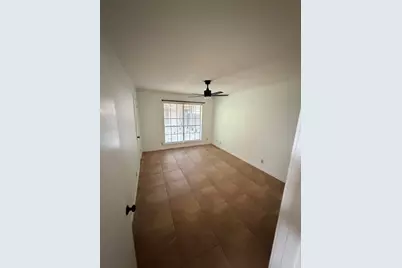 7801 Shoal Creek Boulevard #127, Austin, TX 78757 - Photo 9