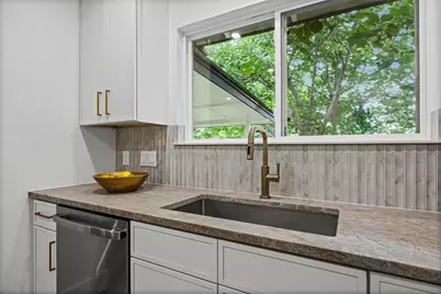 405 Tawny Drive, Austin, TX 78745 - Photo 11