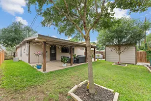 6756 Broad Brook Dr, Austin, TX 78747 - Photo 31