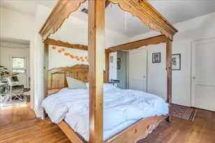 1103 W 22nd St, Austin, TX 78705 - Photo 3