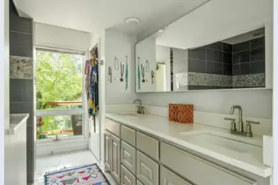 5932 Highland Hills Drive, Austin, TX 78731 - Photo 31