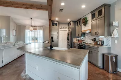 2425 Oak Valley Drive, New Braunfels, TX 78132 - Photo 17