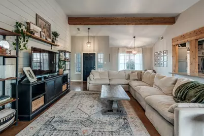 2425 Oak Valley Drive, New Braunfels, TX 78132 - Photo 7