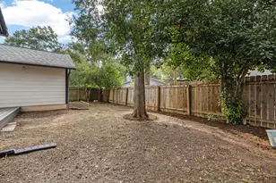 9709 Moorberry St, Austin, TX 78729 - Photo 29