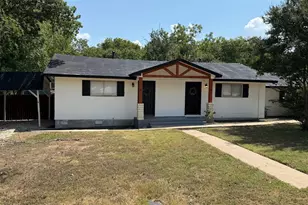 1802 University Ave, Georgetown, TX 78626 - Photo 1