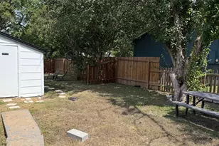 1802 University Ave, Georgetown, TX 78626 - Photo 3