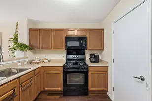 5721 Abby Ann Ln, Austin, TX 78747 - Photo 9