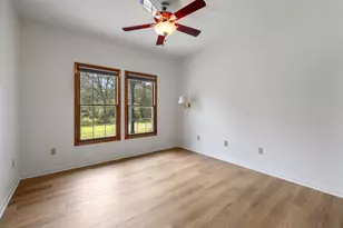 244 Woodway Dr, Elgin, TX 78621 - Photo 11