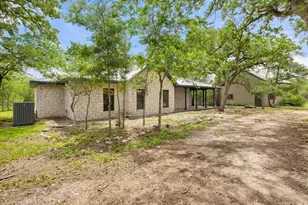244 Woodway Dr, Elgin, TX 78621 - Photo 3