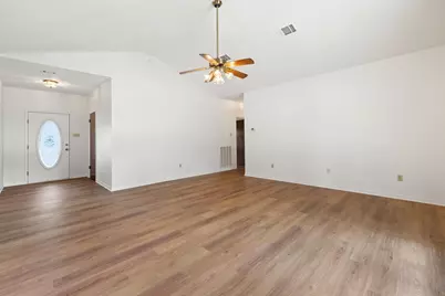 244 Woodway Drive, Elgin, TX 78621 - Photo 9