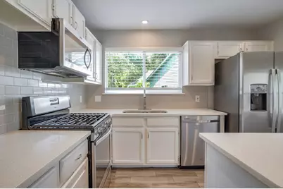 6306 Weeks Cove, Austin, TX 78727 - Photo 5