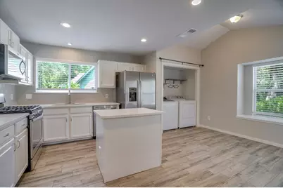 6306 Weeks Cove, Austin, TX 78727 - Photo 3