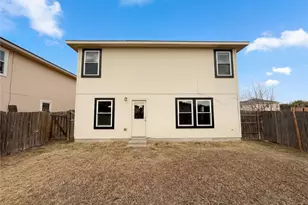 11813 Plains Valley Dr, Del Valle, TX 78617 - Photo 5