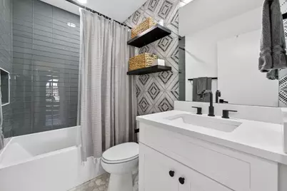 504 W Croslin Street, Austin, TX 78752 - Photo 15