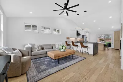 504 W Croslin Street, Austin, TX 78752 - Photo 1