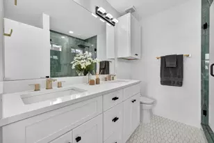 504 W Croslin St, Austin, TX 78752 - Photo 13