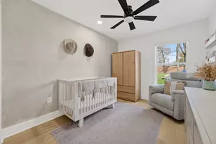 504 W Croslin St, Austin, TX 78752 - Photo 13