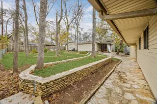 1815 Parkside Ln, Austin, TX 78745 - Photo 21
