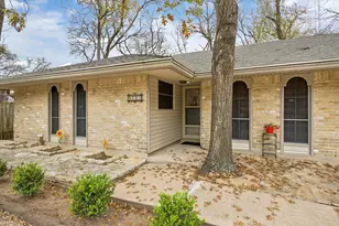 1815 Parkside Ln, Austin, TX 78745 - Photo 25