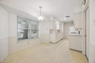 1815 Parkside Ln, Austin, TX 78745 - Photo 7