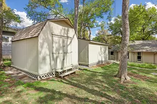 1815 Parkside Ln, Austin, TX 78745 - Photo 23