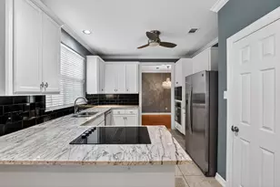 4010 Long Champ Dr, Austin, TX 78746 - Photo 19