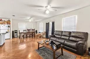 1225 Hilltop Dr, San Marcos, TX 78666 - Photo 9