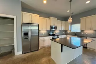 6201 Felix Ave, Austin, TX 78741 - Photo 7