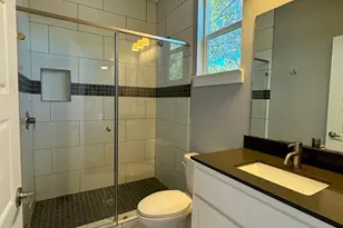 6201 Felix Ave, Austin, TX 78741 - Photo 35