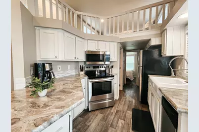 282 Park Avenue, Staples, TX 78670 - Photo 5