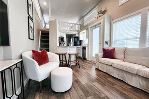 282 Park Ave, Staples, TX 78670 - Photo 11