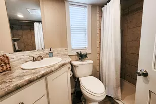 282 Park Ave, Staples, TX 78670 - Photo 17