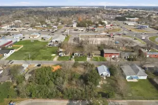 1059 Tabernacle St, Seguin, TX 78155 - Photo 5