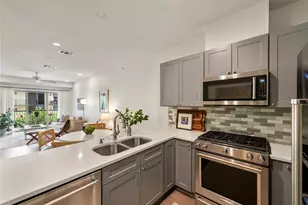 908 Nueces St, Austin, TX 78701 - Photo 7
