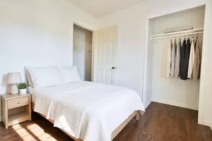 1011 S Brownleaf St, San Antonio, TX 78227 - Photo 9