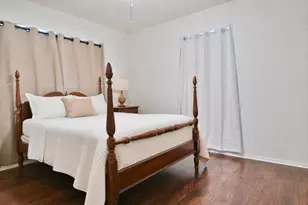 1011 S Brownleaf St, San Antonio, TX 78227 - Photo 7